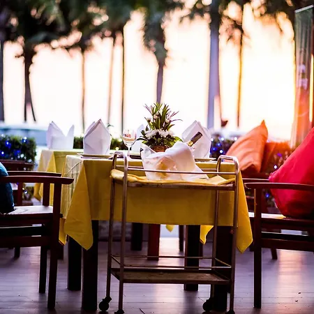 Sea Breeze Jomtien 4*