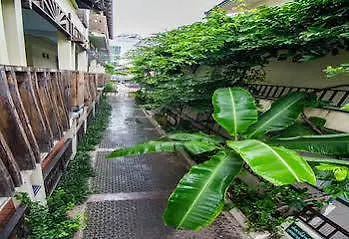 โรงแรม สุทัศน์คอร์ท 5 3*