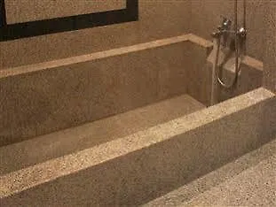 Vt 1 Serviced Apartment *
