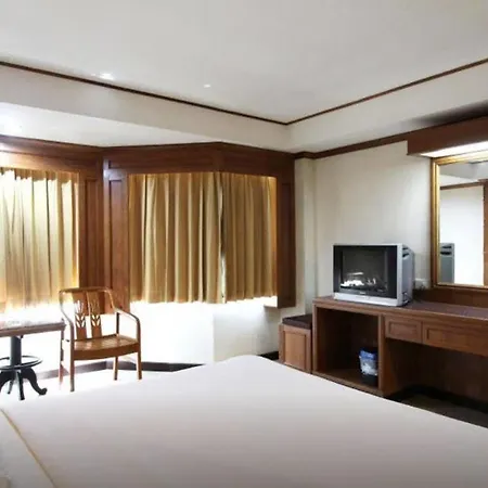 เดอะ เอเอ พัทยา เรสซิเดนซ์ 2*