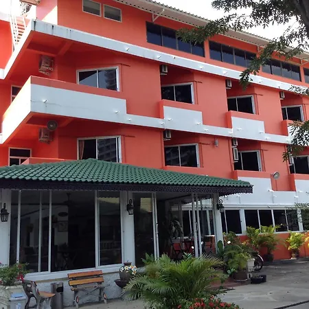 Jomtien Cozy Hotel 3*