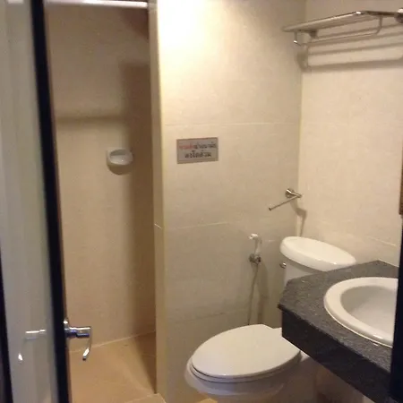 Hotel Jomtien Cozy 3*