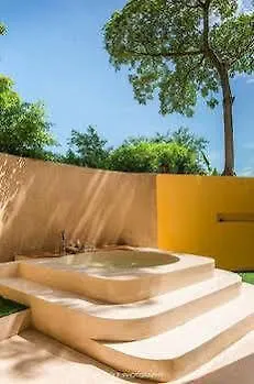 Chic+ Chill @eravana รีสอร์ท 4*