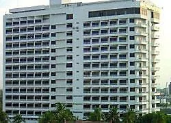 โรงแรม รายัล ทวินส์ พาเลซ 4*
