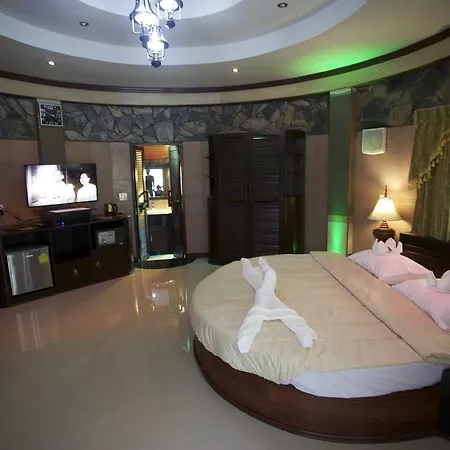 Two Tiger & Resort Pattaya
