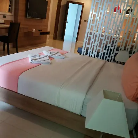 อพาร์ทเม้น Pintree Pattaya