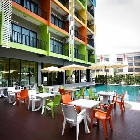 Oyo 75367 Ud Pattaya 4*