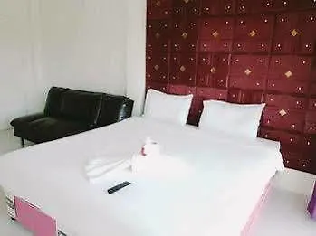 Momo Villa Villa