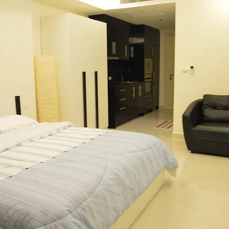 Cosy Beach View Condo-Resort Apartment Pattaya