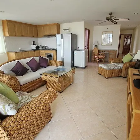 Hotel Butterfly Garden Boutique Residence: Luxury With Baths Pattaya