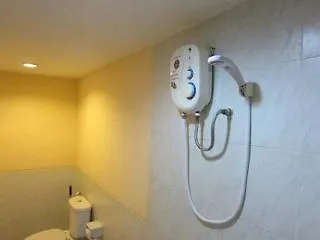 Robin's Nest & Restaurant Guest house Pattaya