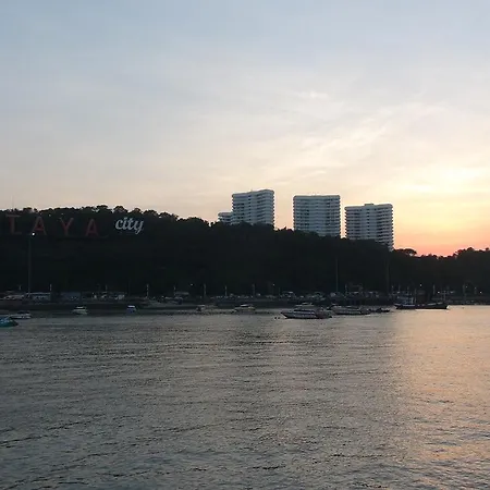 S'day@pattaya โรงแรม 2*