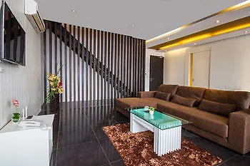 โรงแรม ฮามิลตัน แกรนด์ เรสซิเดนซ์ Pattaya