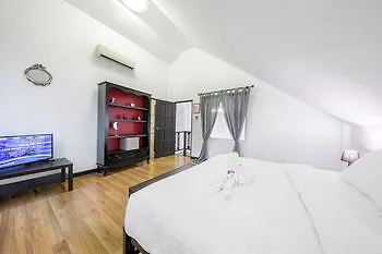 Hotel Green Pool 3*