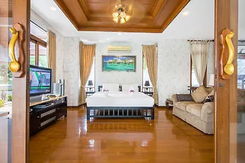 Green Pool 3* Pattaya