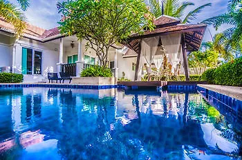 Green Pool Hotel Pattaya