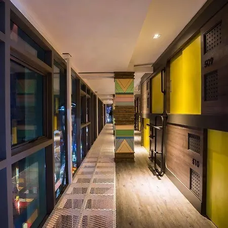 Capsule hotel Nonze Pattaya