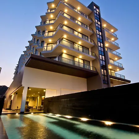 Tsix5 Hotel