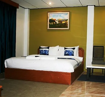 สตาร์ เรสซิเดนส์ โฮเทล 2* Pattaya