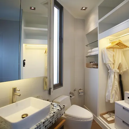 อพาร์ตโฮเทล Modus Suites & Serviced 5*