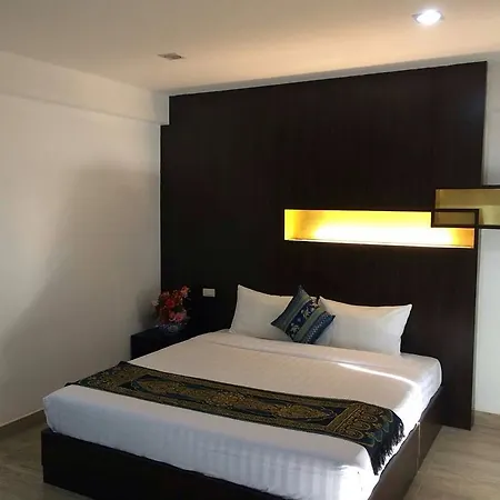 Hotel Boss 3*