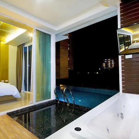 โรงแรม ฮามิลตัน แกรนด์ เรสซิเดนซ์ *