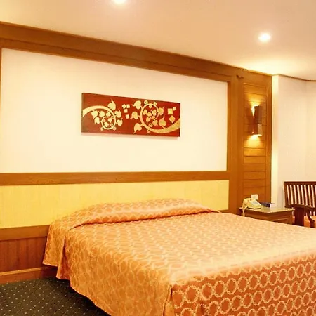 รายัล ทวินส์ พาเลซ โรงแรม