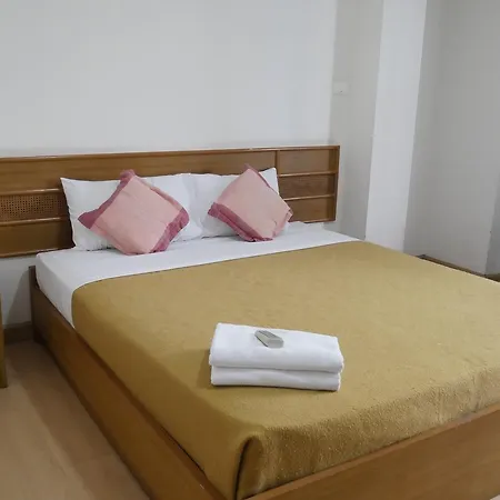 House Hotel Central Pattaya 4*