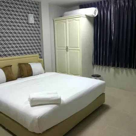 โรงแรม Hari Om Delhi Darbar 3*