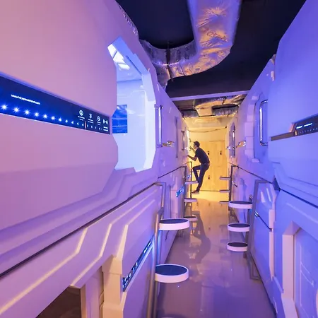 Hi Capsule (adults Only) Hostel