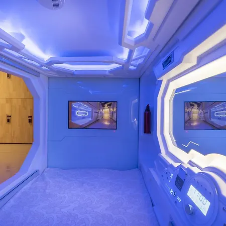 Hi Capsule (adults Only) Pattaya