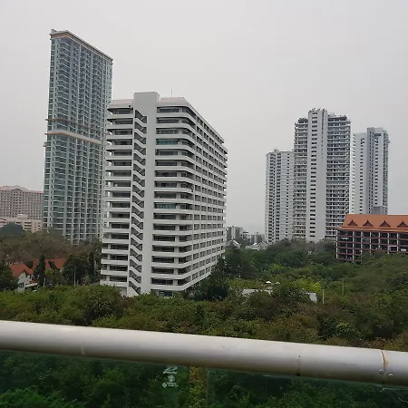Club Royal Condominium, Naklua