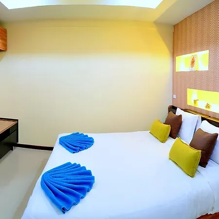 Walking Street - Boutique Near The & Walking Street โรงแรม 3*