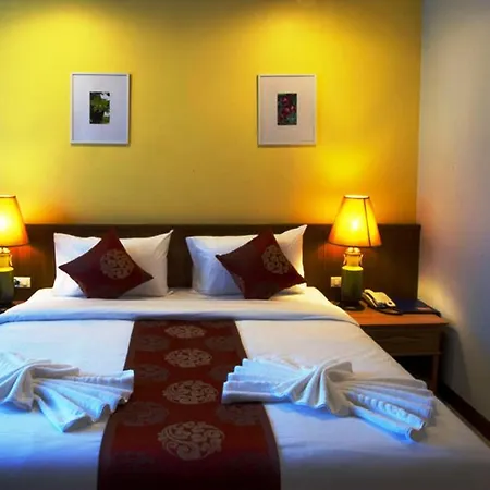 Hotel The Ninth 3*