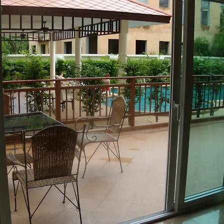 Emerald Palace Pattaya