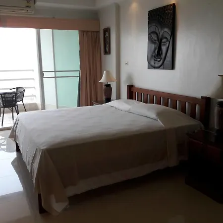 Apartment View Talay By Maithai Pattaya