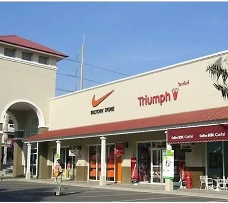 中国城财神大酒店 *