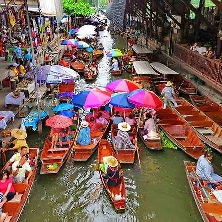 中国城财神大酒店 โรงแรม *