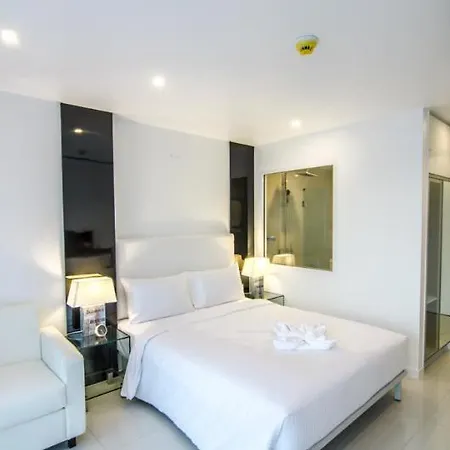 Aparthotel Ccr Managed By Aha Smartstay 4*