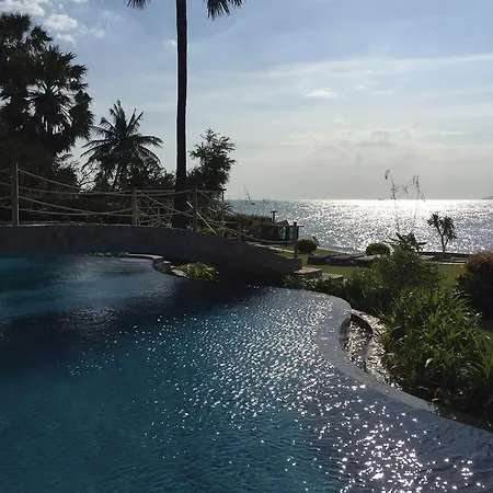 อพาร์ทเม้น The Palm Front Pattaya