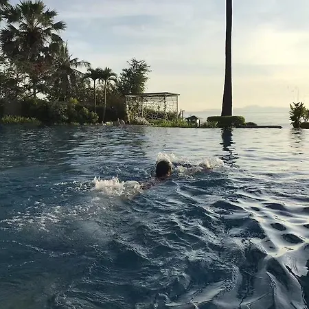 อพาร์ทเม้น The Palm Front Pattaya