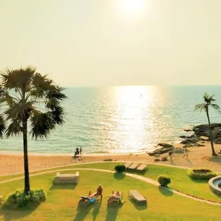 The Palm Front อพาร์ทเม้น *