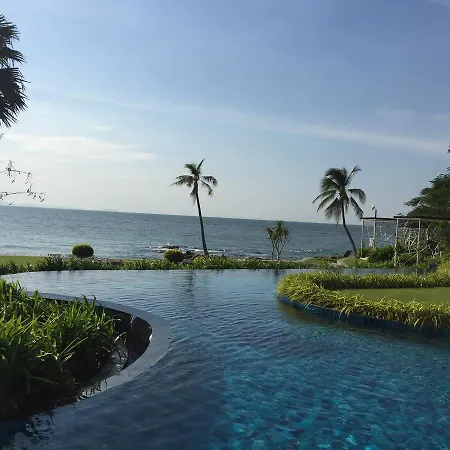 The Palm Front อพาร์ทเม้น *