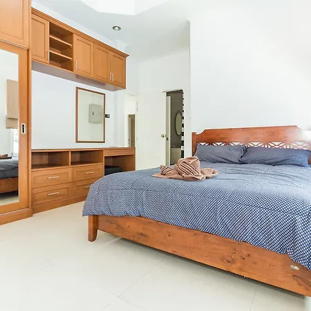 Tewaree - House Walking Street 4 Bedrooms วิลล่า Pattaya