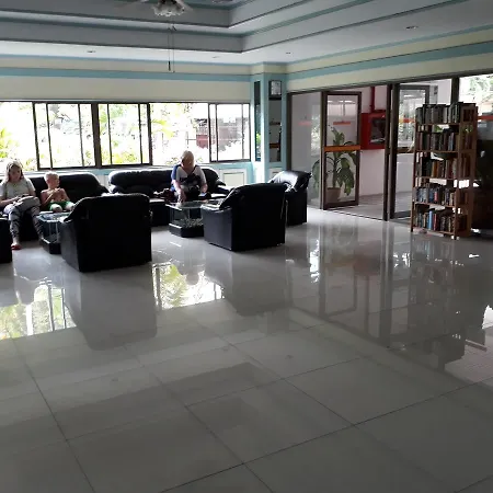อพาร์ทเม้น Khiang Talay Pattaya