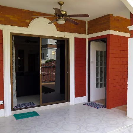 Villa Garden - House Walking Street 4 Bedrooms Pattaya