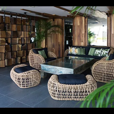 The Palm Front