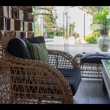 The Palm Front อพาร์ทเม้น