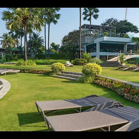 The Palm Front * Pattaya
