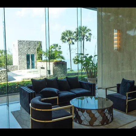 อพาร์ทเม้น The Palm Front Pattaya
